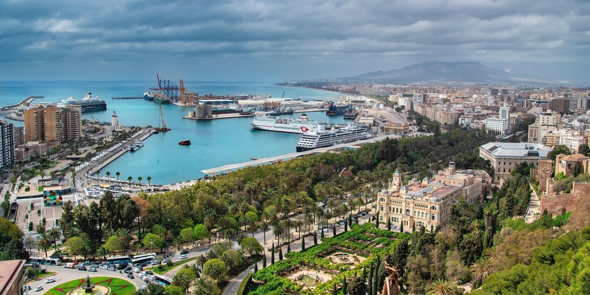 Málaga skyline
