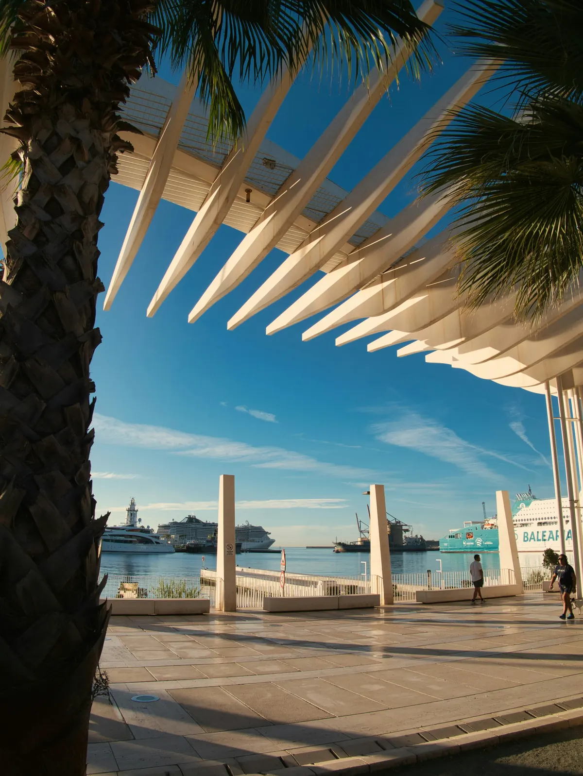 Flat seafront walkway at Muelle Uno in Malaga